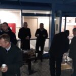 Pesem, lučke, prijateljski pogovor, topel čaj in kuhano vino – nič lepšega za skok v praznični december si ni moč predstavljati!